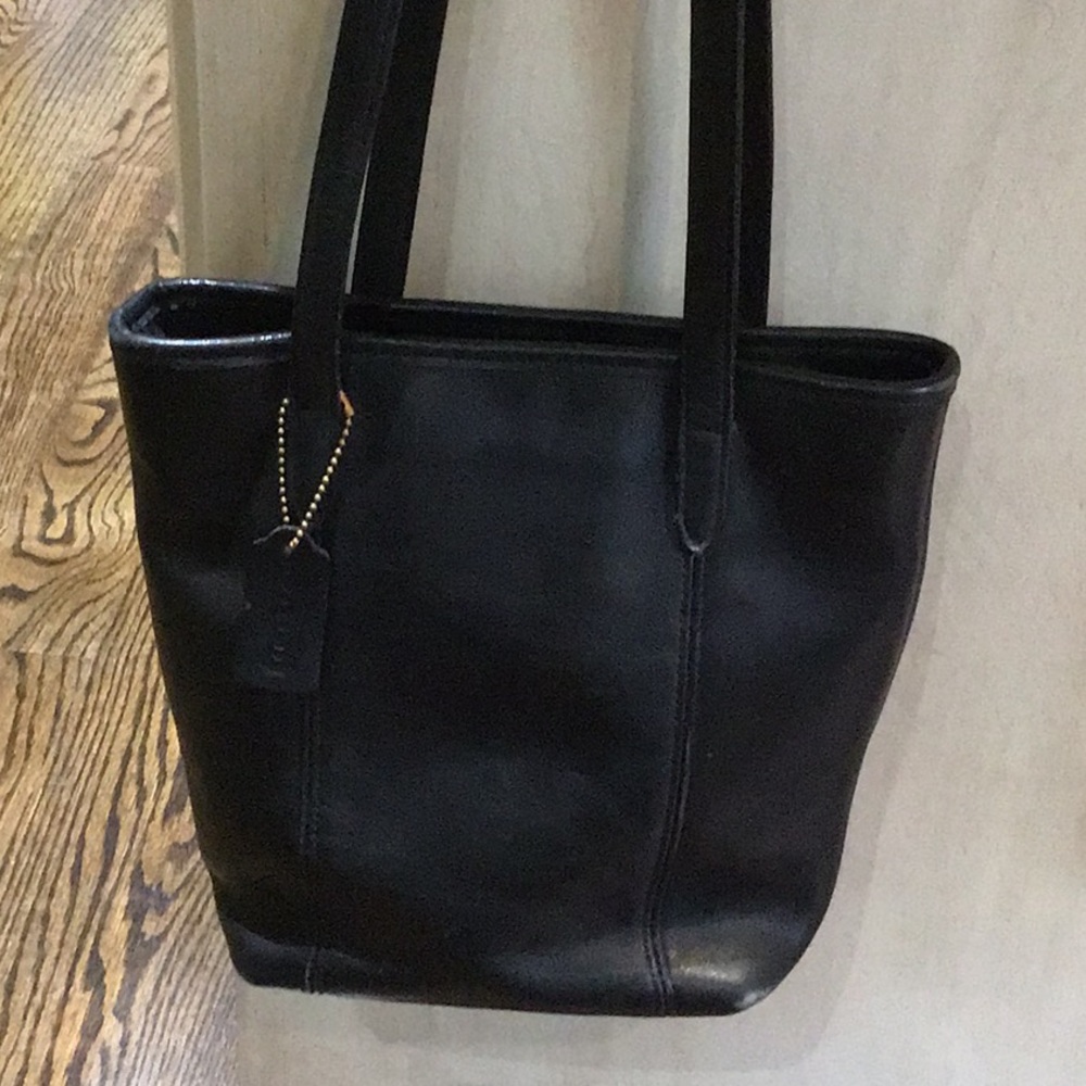 Vintage Authentic COACH purse/ black: K8C-9077